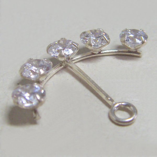 (e1253)Double use earrings with cubic zircons.